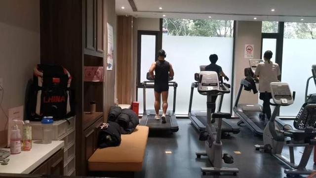 包天!分时段按次结费和买月卡谁更划算?j9九游会登录上海社区健身房最低1块钱(图8) 包天!分时段按次结费和买月卡谁更划算?j9九游会登录上海社区健身房最低1块钱(图8)